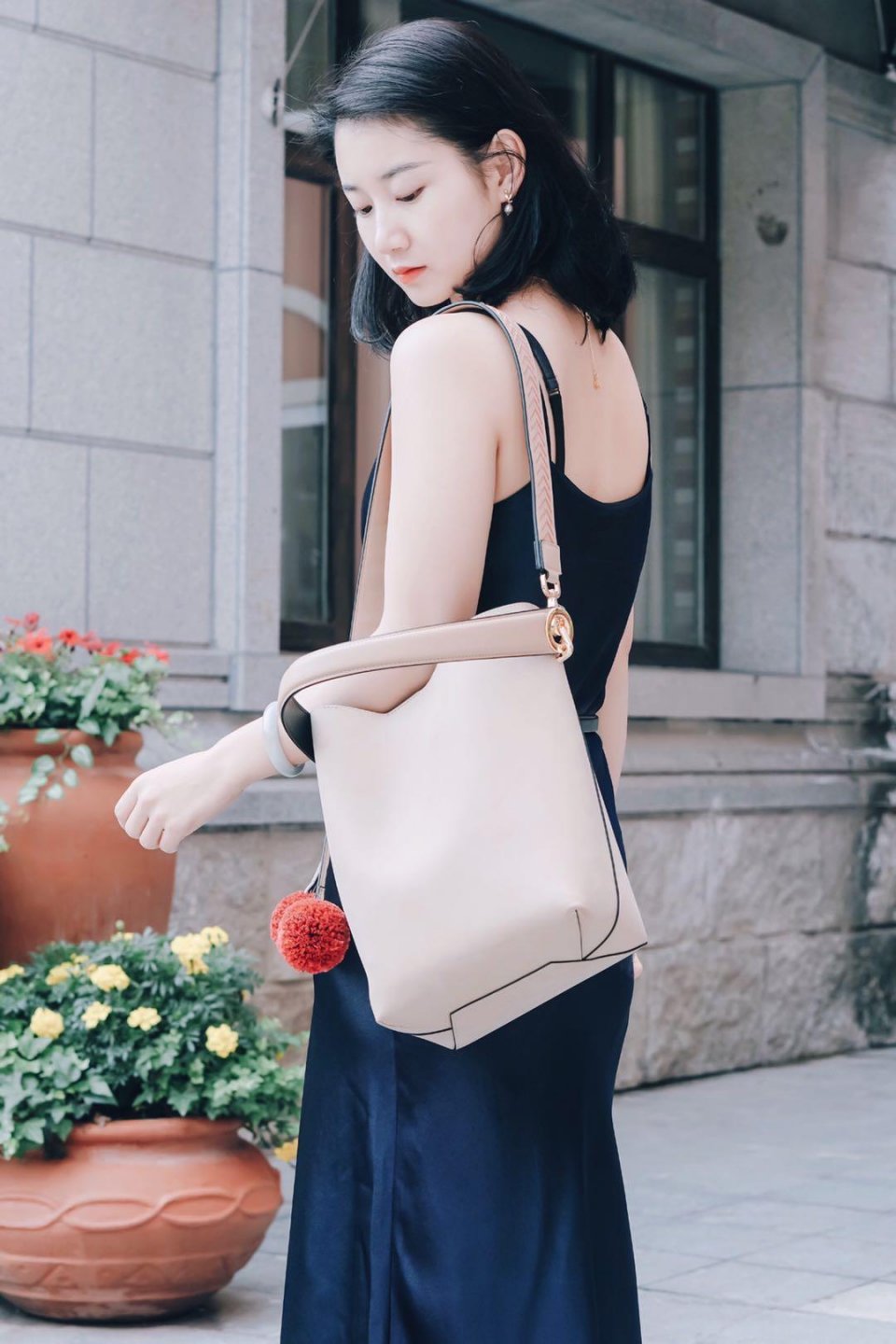 【华体会体育hth官方网站】推动修订《反垄断法》 汽车等六项反垄断指南将尽快出台