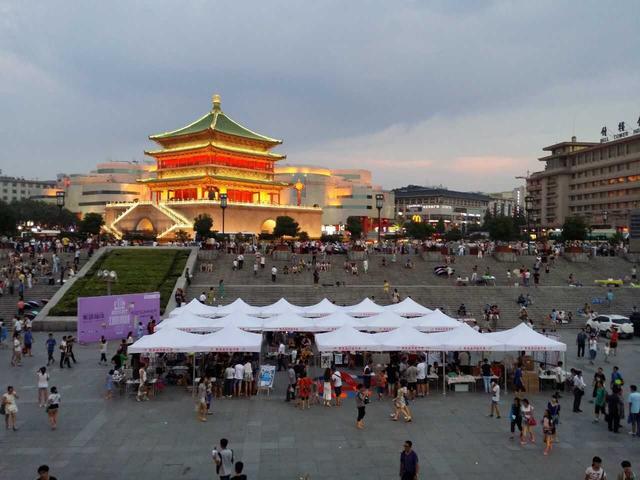 华体会体育hth官方网站|让宝宝爱上幼儿园的方法很简单,入园