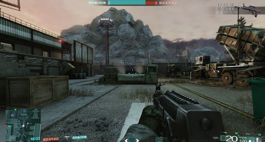 熊孩子捡手铐自铐双手躺床上不敢动_hth官网入口