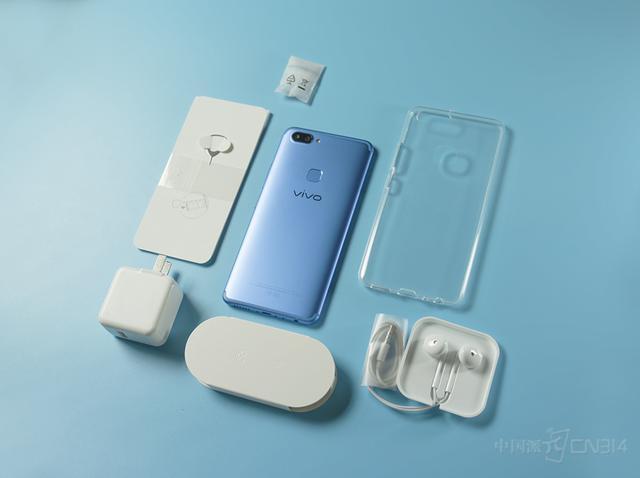 华体会体育hth官方网站_开封市民族幼儿园开展教师礼仪培训活动