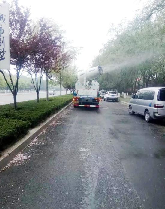 华体会体育hth官方网站|彭州实小顺利开展地震应急疏散演练活动(图1) hth官网入口