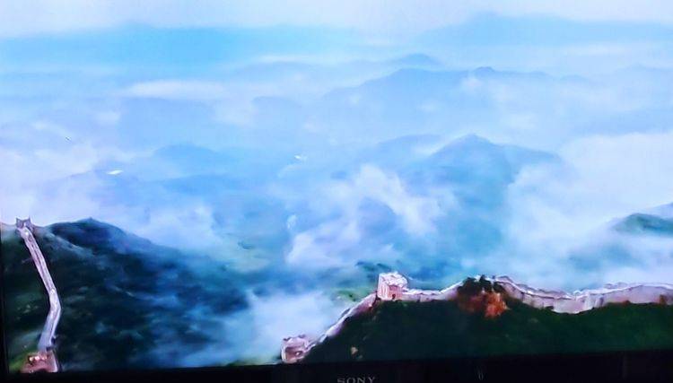 华体会体育hth官方网站:
长城是云里腾飞的一条龙(图8) 华体会体育hth官方网站:
长城是云里腾飞的一条龙(图8)