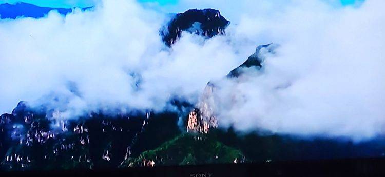 华体会体育hth官方网站:
长城是云里腾飞的一条龙(图10) 华体会体育hth官方网站:
长城是云里腾飞的一条龙(图10)