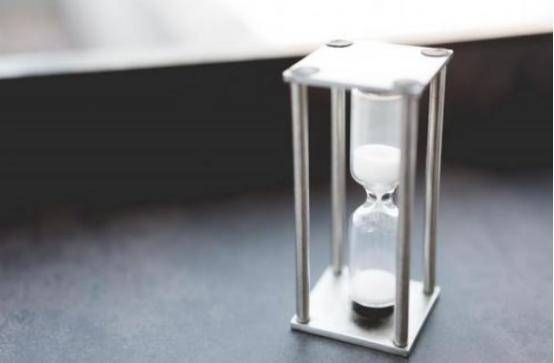 
想要树立身牌形象 留住更多的转头客 饭馆组织礼仪培训的重要性“hth官网入口”(图4)